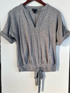 Daytrip Gray Short Sleeve Tie-Hem Knit Top